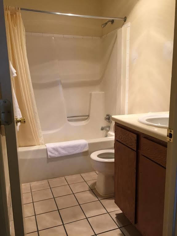 Howard Johnson Florence/ Cincinnati Area Bagian luar foto